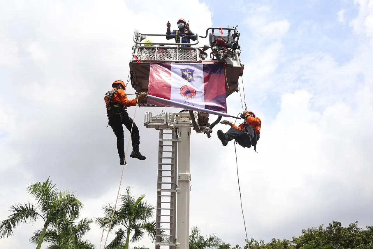 Pemkot Surabaya Gelar Apel hingga Simulasi Penanganan Bencana