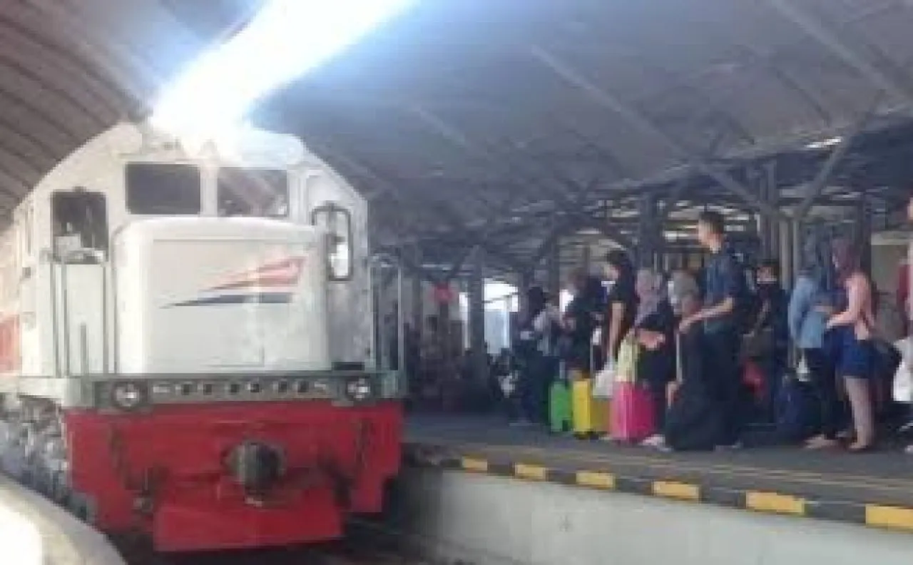Sebanyak 73.876 pemudik berangkat gunakan KA dari Surabaya