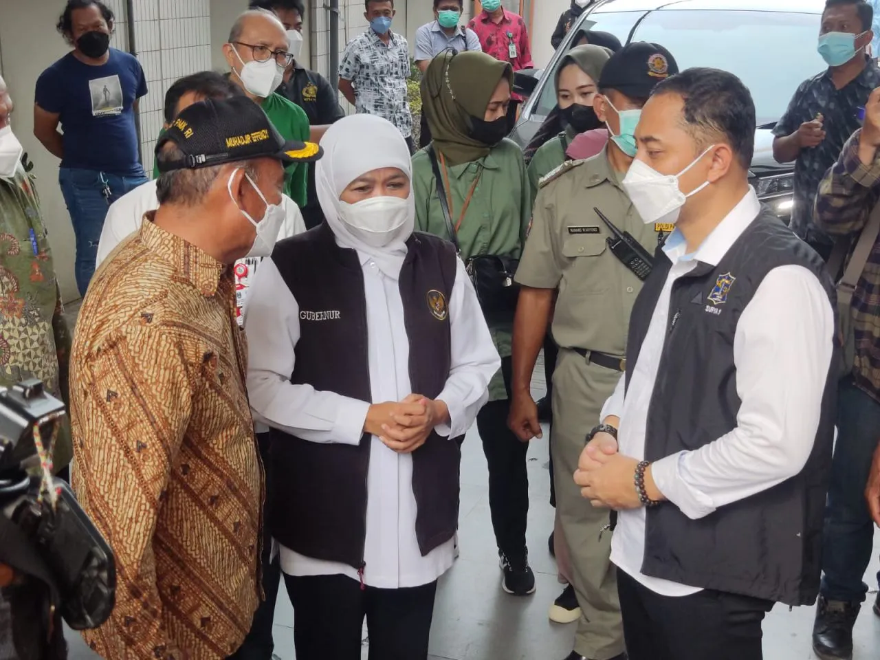 Jenguk Korban Seluncuran Kenpark, Ini Pesan Menko PMK untuk Pemilik Wahana