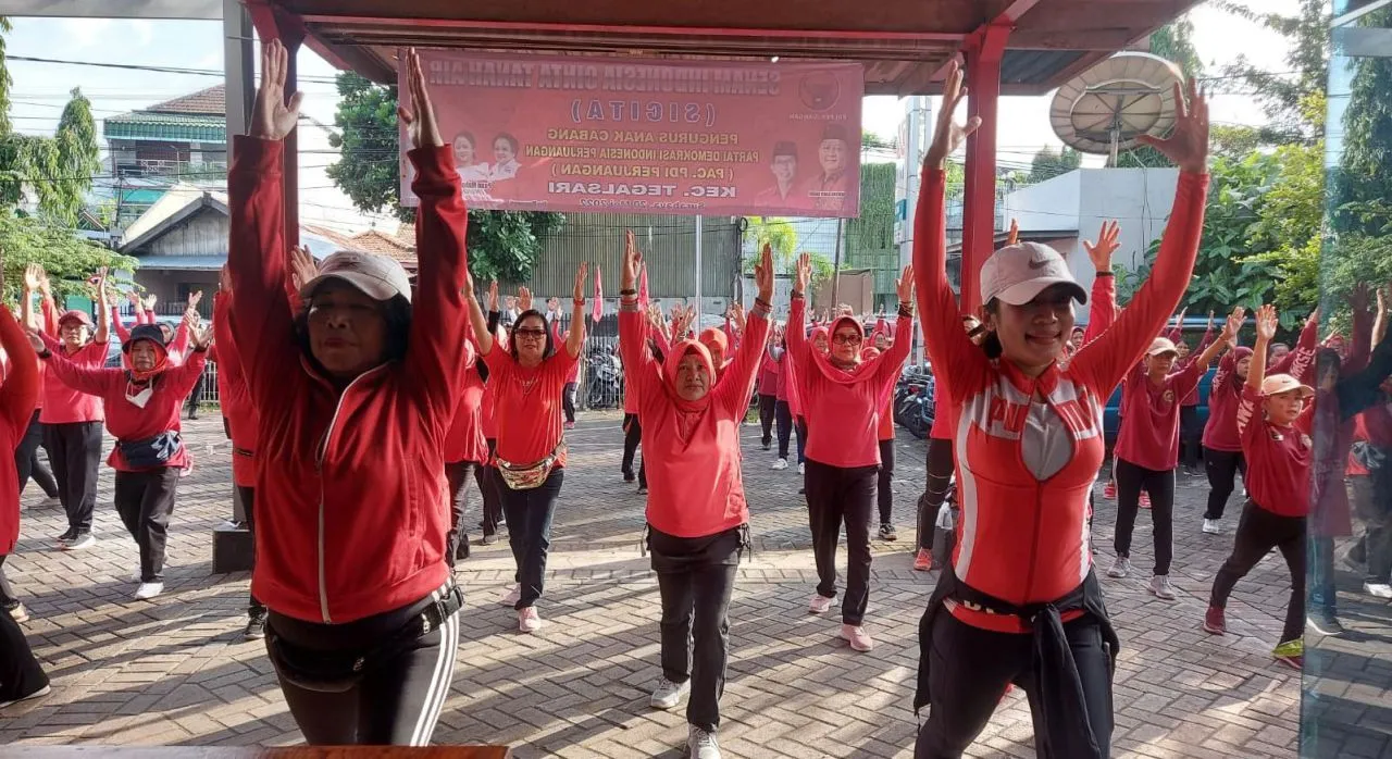 Kader PDIP Surabaya All Out Gerakkan Tubuh, Gelorakan Cinta Tanah Air