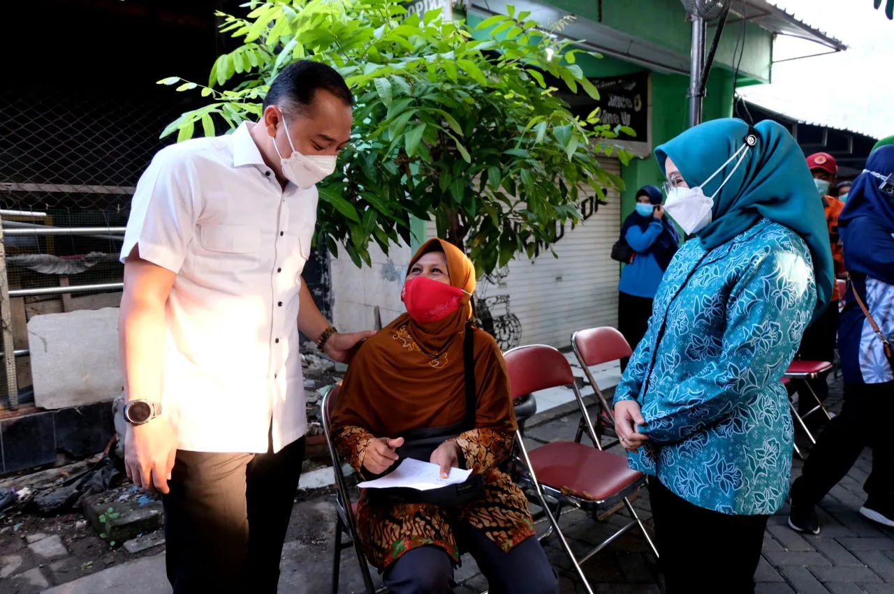 Wali Kota Eri Cahyadi Resmi Membuka Bakti Sosial Layanan Terintegrasi