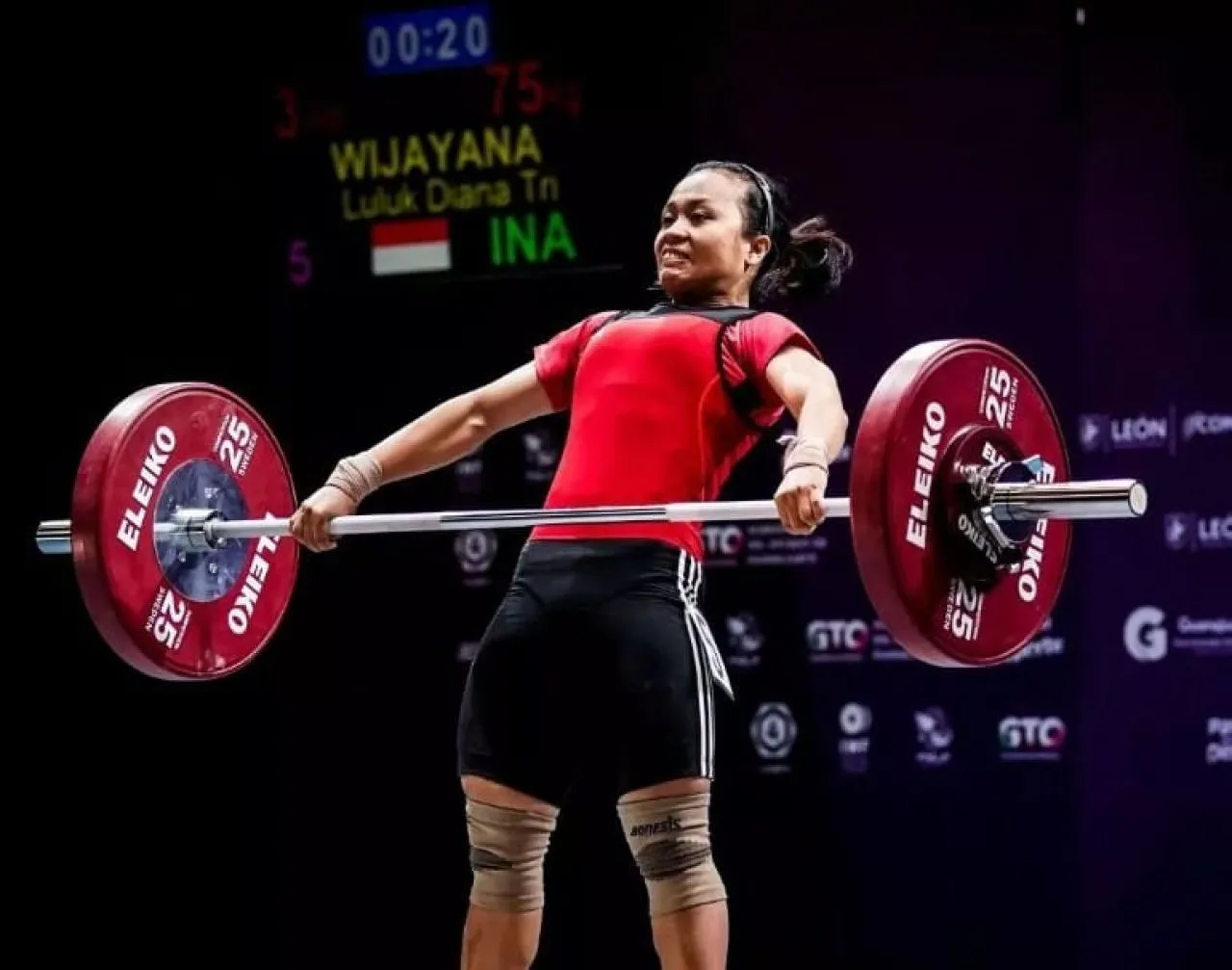 Luar Biasa! Lifter Jatim Luluk Diana Juara Dunia Angkat Besi Remaja