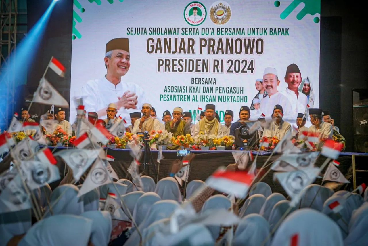 Ribuan Santri di Malang Salawatan Doakan Ganjar Presiden 2024