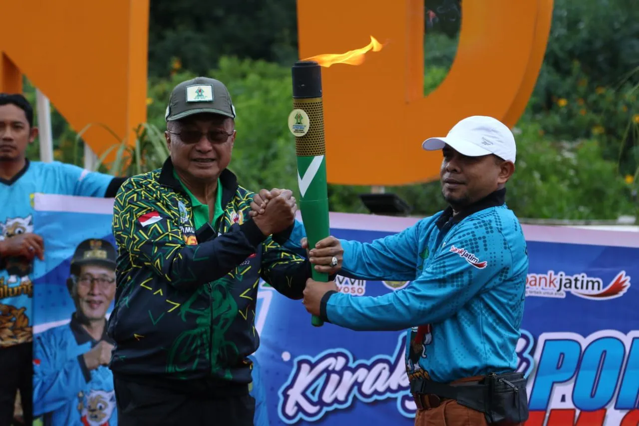 Api Abadi Porprov VII Diambil dari Puncak Kawah Gunung Ijen