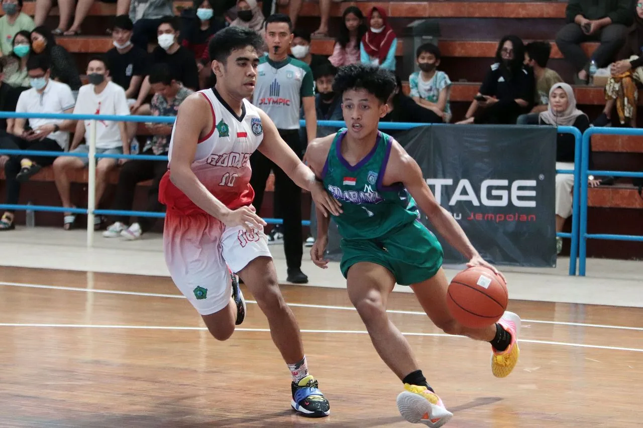 Tampil Superior, Tim Basket Surabaya Menang Telak Atas Sidoarjo 70 - 40