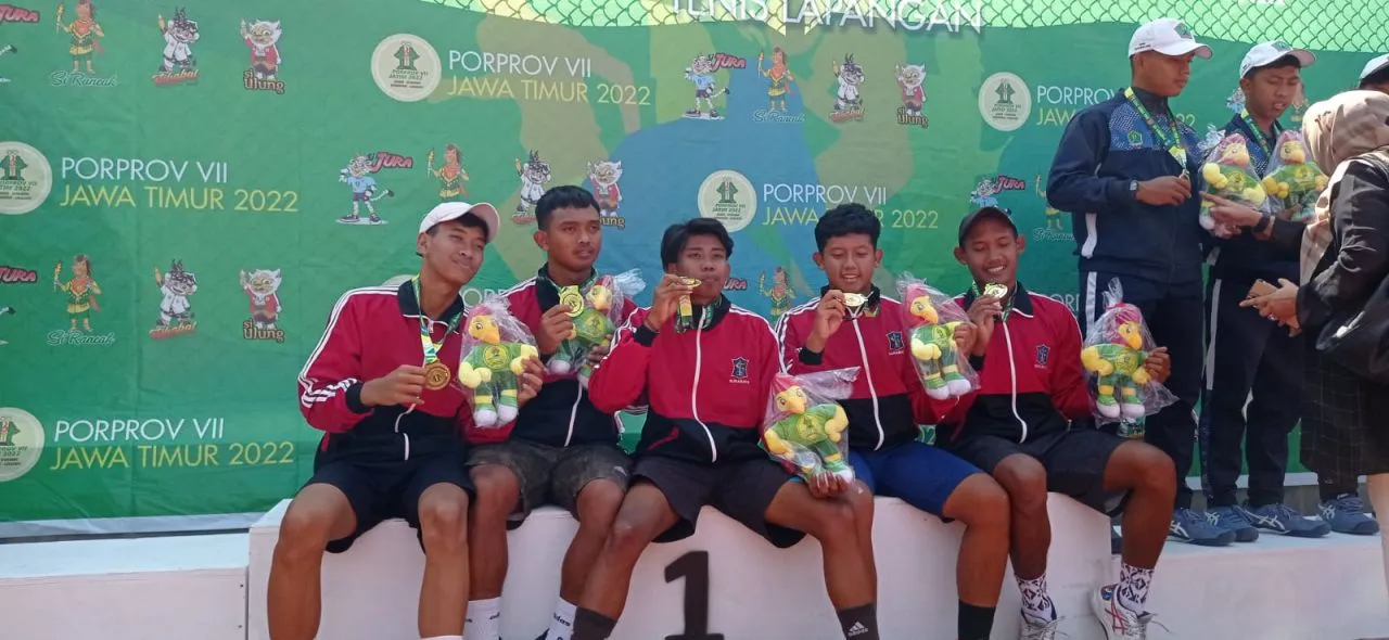 Tim Tenis Putra Surabaya Bawa Pulang Emas
