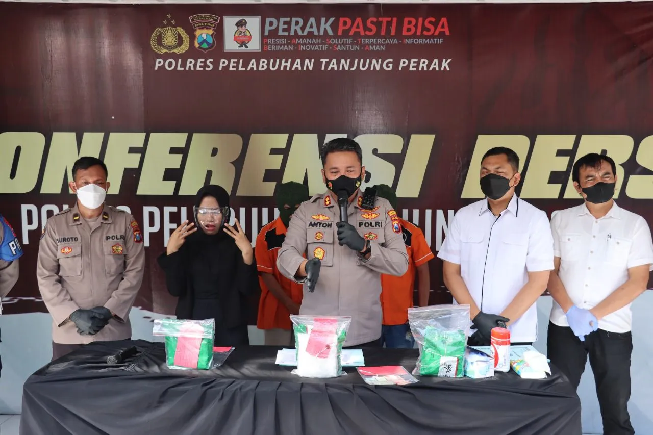 Polisi Berhasil Gagalkan Peredaran 3,037 Kilogram Sabu di Surabaya