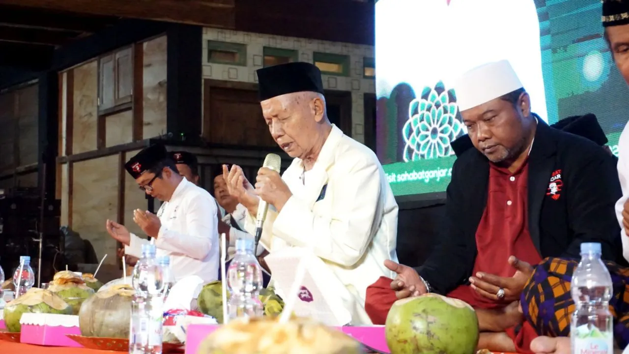 Ribuan Santri dan Ulama Bermunajat Doakan Ganjar Jadi Presiden 2024