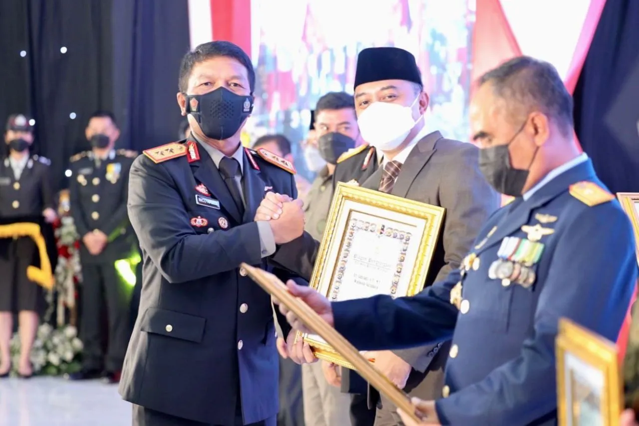Inovasi, Kreatifitas dan Kegotongroyongan, Antarkan Pemkot Surabaya Terima Sederet Penghargaan