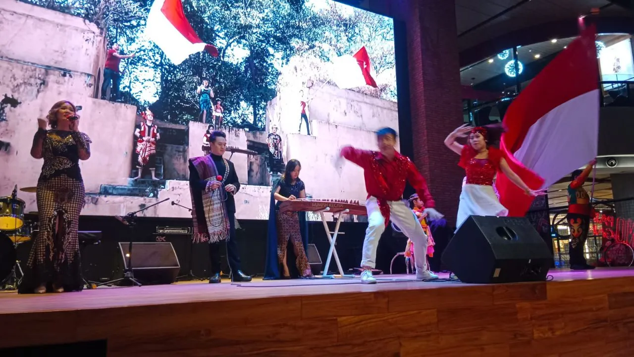 Warga Tionghoa Surabaya Gelar Trilogi Kebangsaan di Food Society PTC