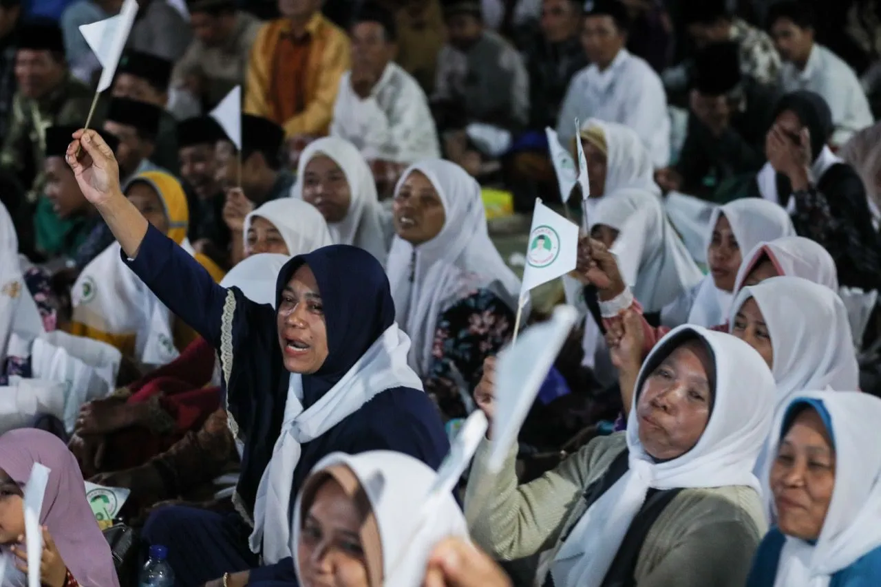 Ribuan Santri - Ulama di Ponorogo Satukan Suara 'Ganjar Presiden'