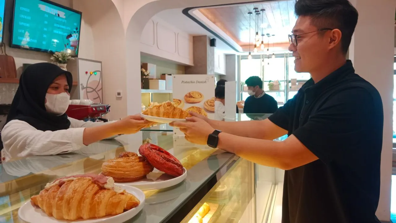 Toko Roti di Surabaya Ini, Berikan Diskon 20 persen untuk Semua Transaksi Pembelian