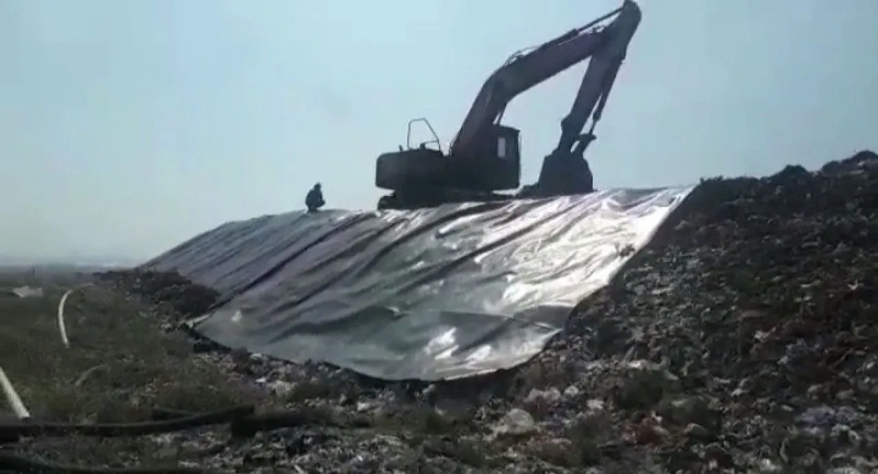 Geomembran dan Tanam Pohon di PLTSa Benowo Agar Tak Bau