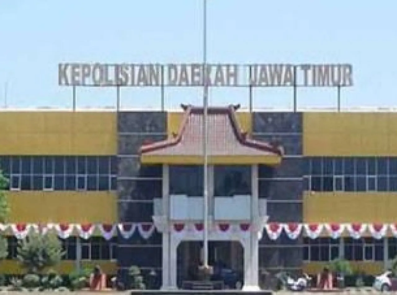 Geger Gus Samsudin Dengan Pesulap Merah Berujung Laporan ke Polda Jatim