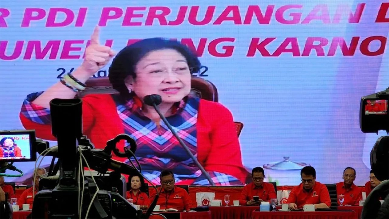 Megawati Ke Kader Banteng: Tak Mau Turun ke Bawah, Sebaiknya Mengundurkan Diri!