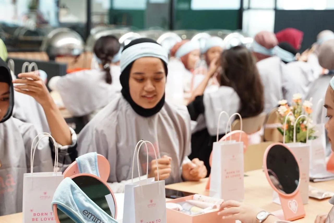 Gelar Beauty Class, Ganjar Milenial Jatim Rangkul G Perempuan Dukung Sosok Tepat Presiden 2024