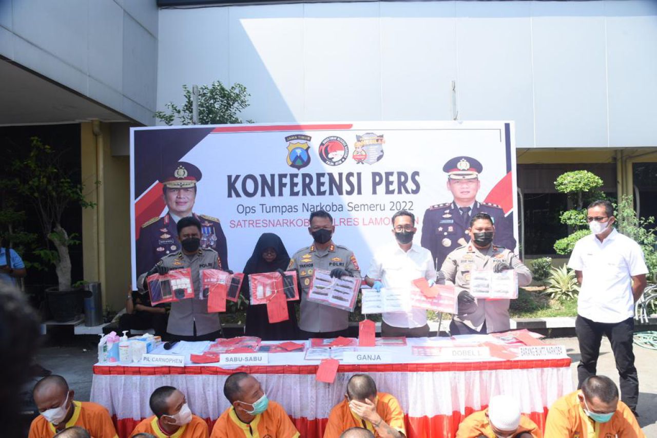 Polisi Ungkap Kasus Narkoba, 14 Orang Berhasil Diamankan Termasuk 1 Wanita