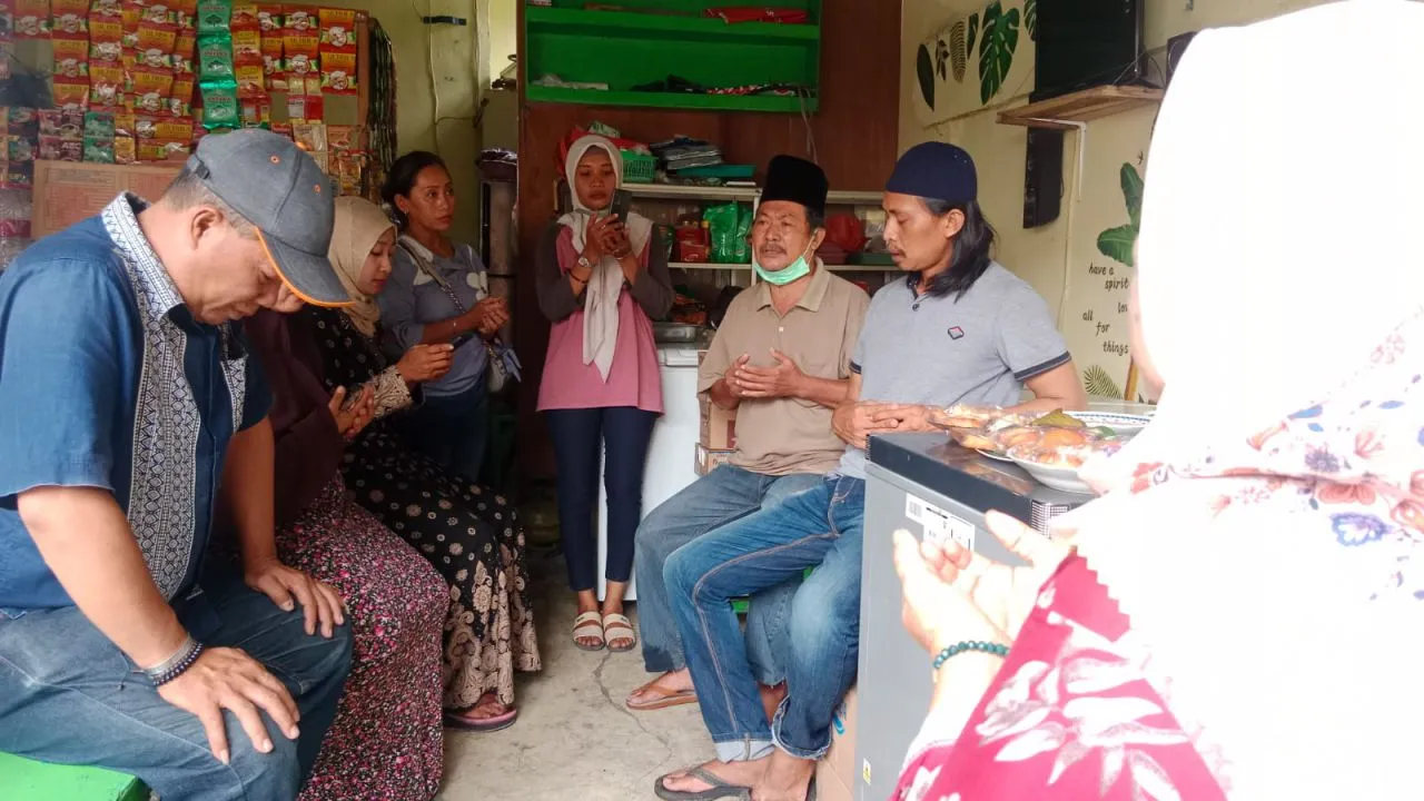 KSDR Bersama Pedagang Pasar Semolowaru Gelar Doa Agar Surat Ikatan Perjanjian Sewa Lahan Segera Turun