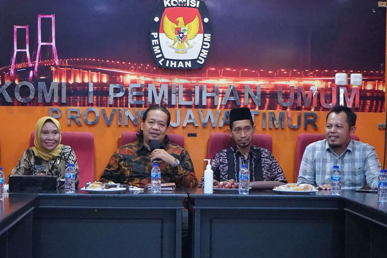 KPU Jatim Terima Visitasi Penilaian Ketaatan Layanan Informasi dari KI Jatim