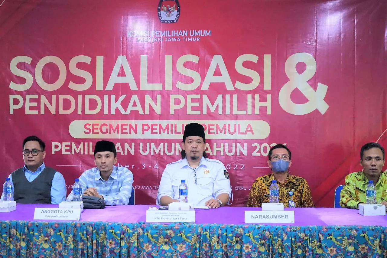 KPU Jatim Goes To School Wujudkan Calon Pemilih Pemula Cerdas Memilih di Pemilu 2024