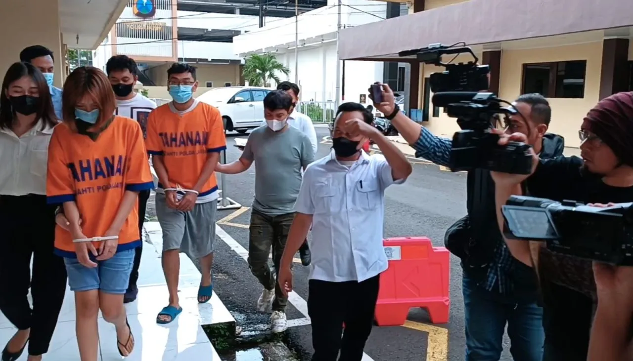 Polisi Sebut Ada 92 Mesum Dibuat Oleh Pemeran Video Kebaya Merah