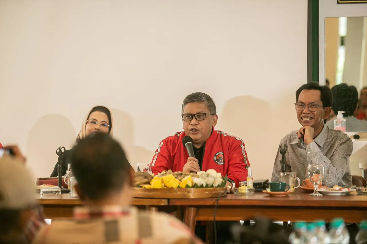 Bareng Sekjen PDIP, Peserta Bandung-Belgrade-Havana Conference Ziarah ke Makam Bung Karno