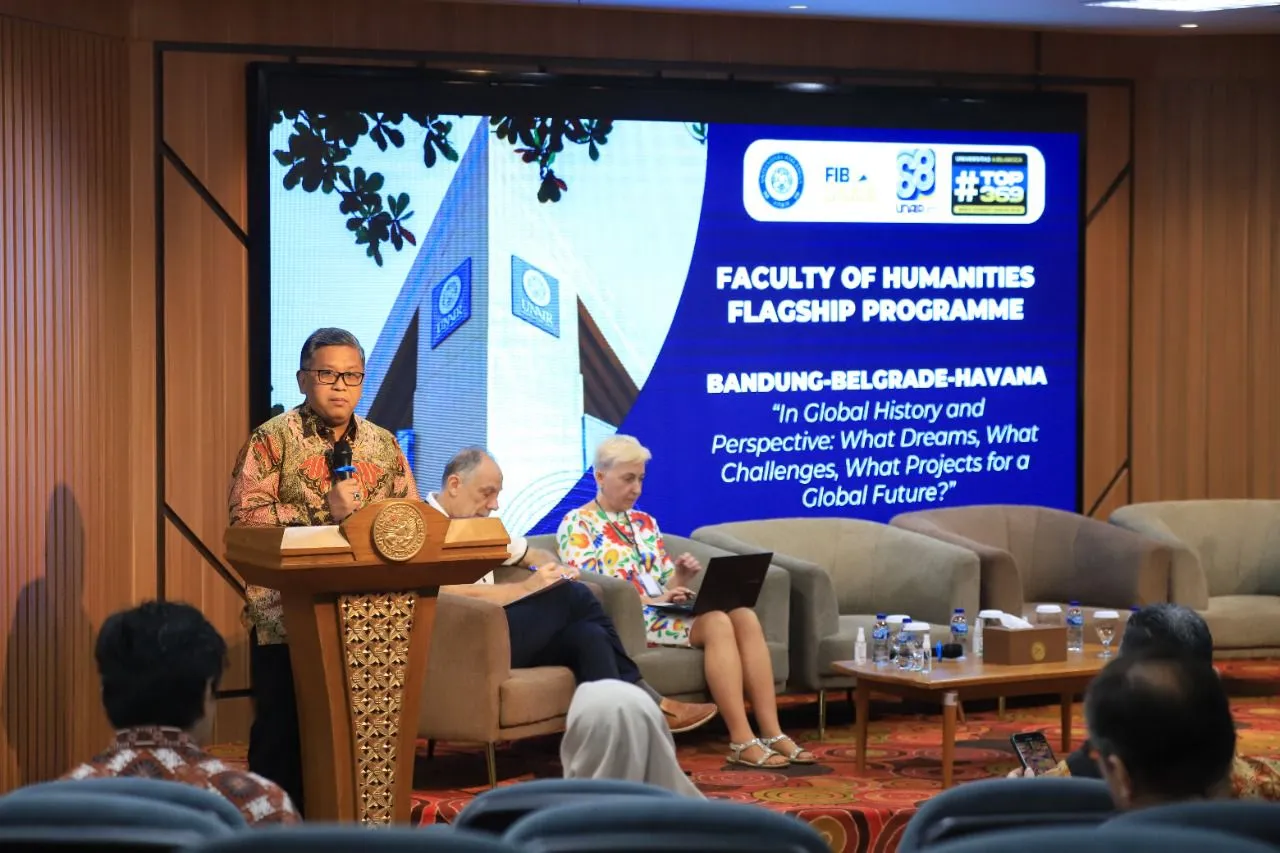 Konferensi di Unair, Hasto Paparkan Pemikiran Geopolitik Bung Karno