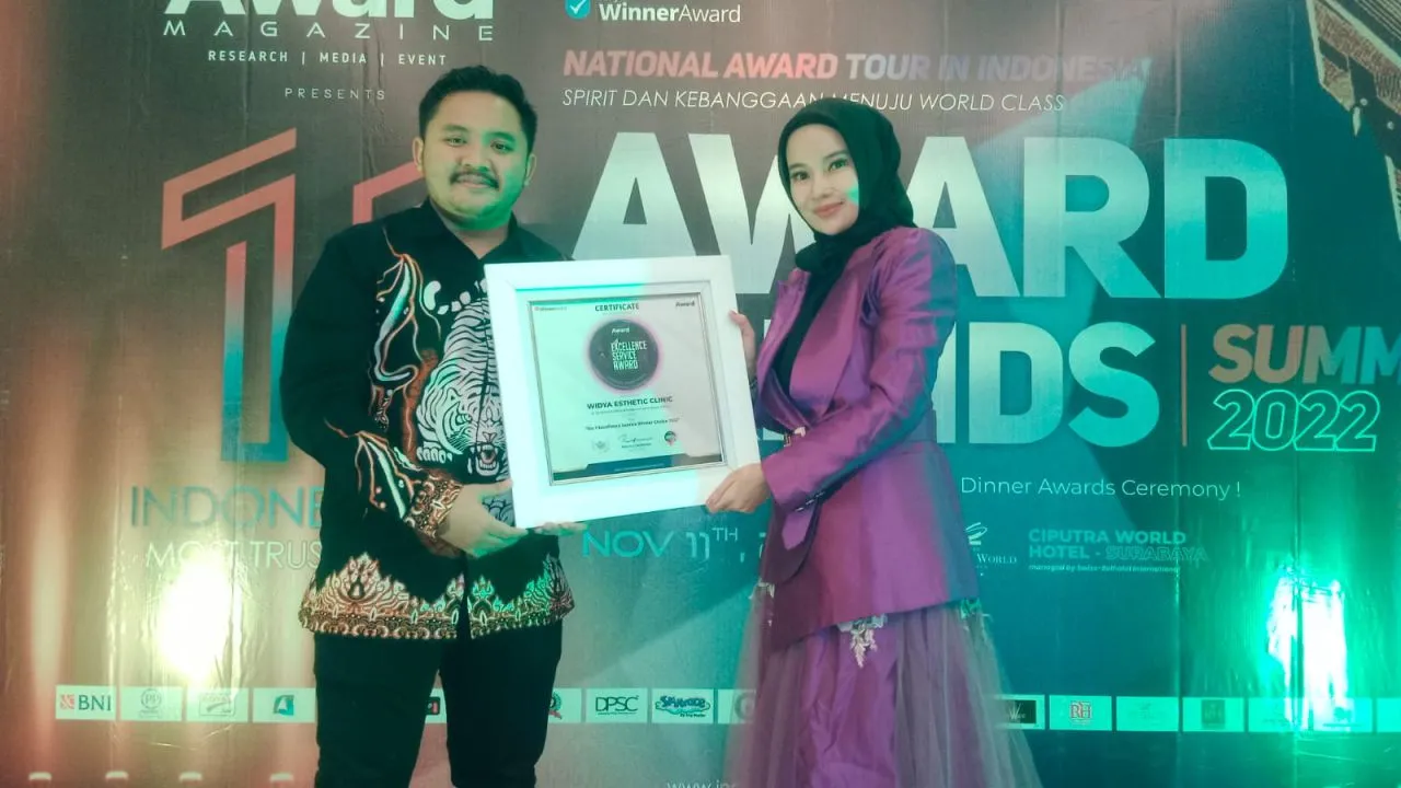 Pakar Estetika Kecantikan dr Ayu Widyangrum Raih Award Trends Summit 2022