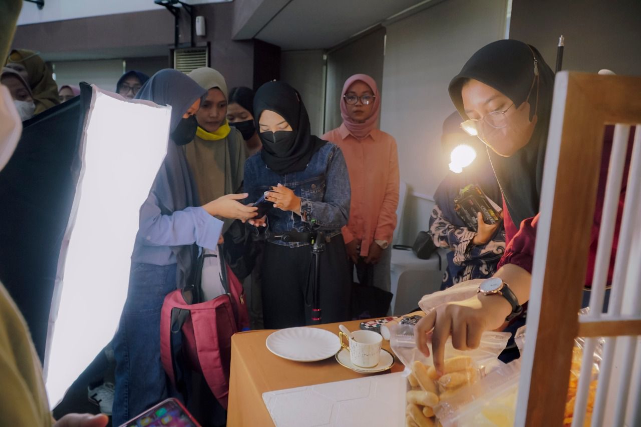 SIER Bekali UMKM Trik Fotografi Produk hingga Dunia Marketplace