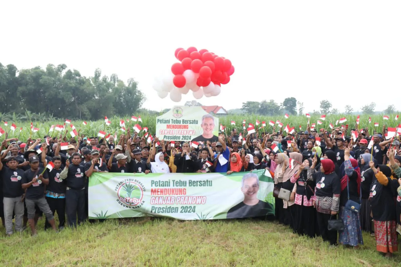 Ratusan Petani Tebu Madiun Ikrar Dukung Ganjar Pranowo Presiden 2024