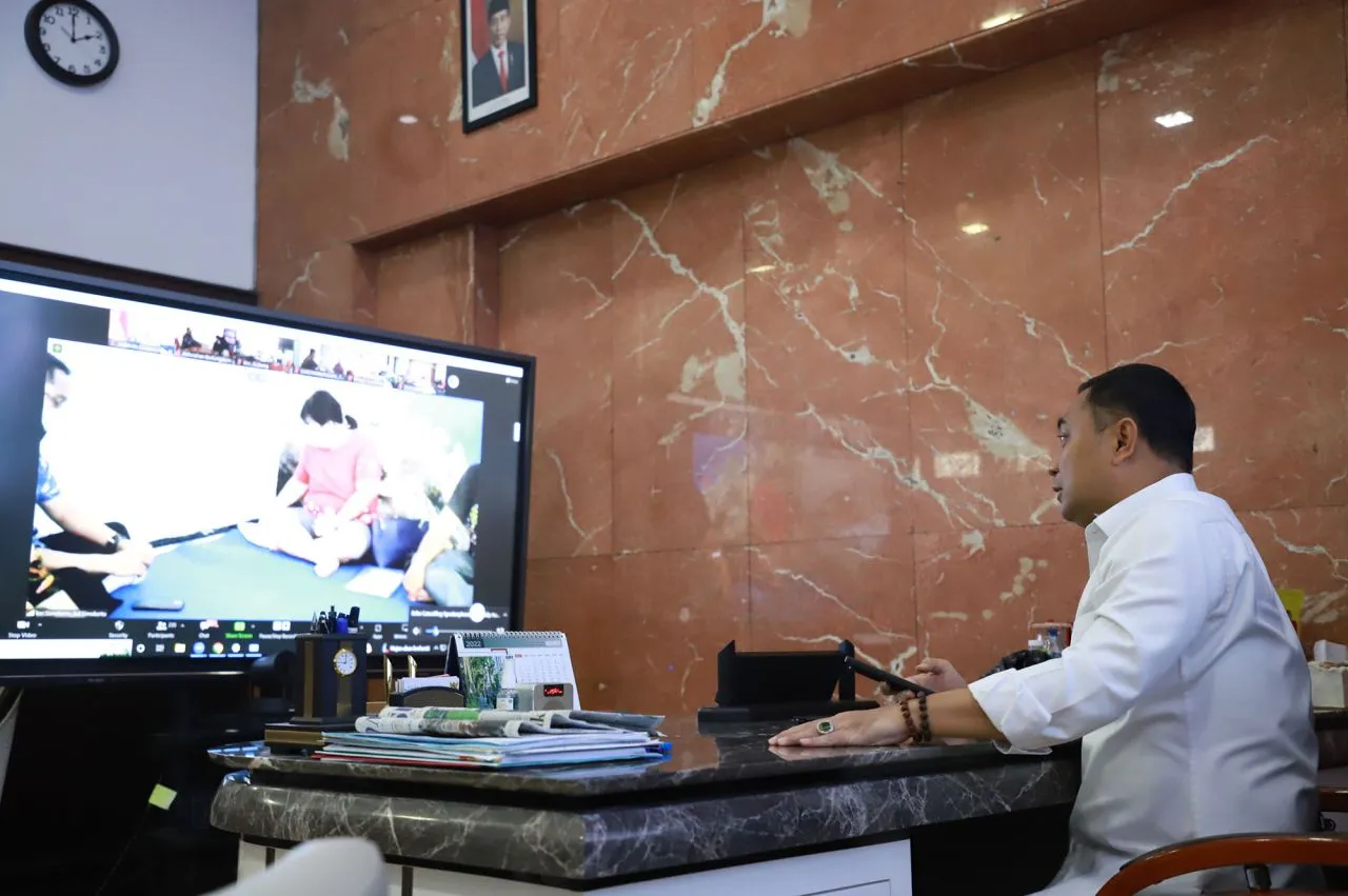 Wali Kota Eri Cahyadi Minta Lurah - Camat Tidak Boleh Sungkan dengan OPD!