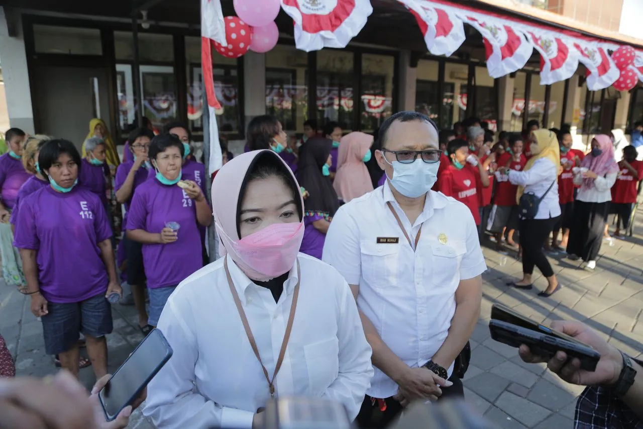 Marak Anak Surabaya Tega Serahkan Orang Tua ke Panti Jompo, Ini Alasannya