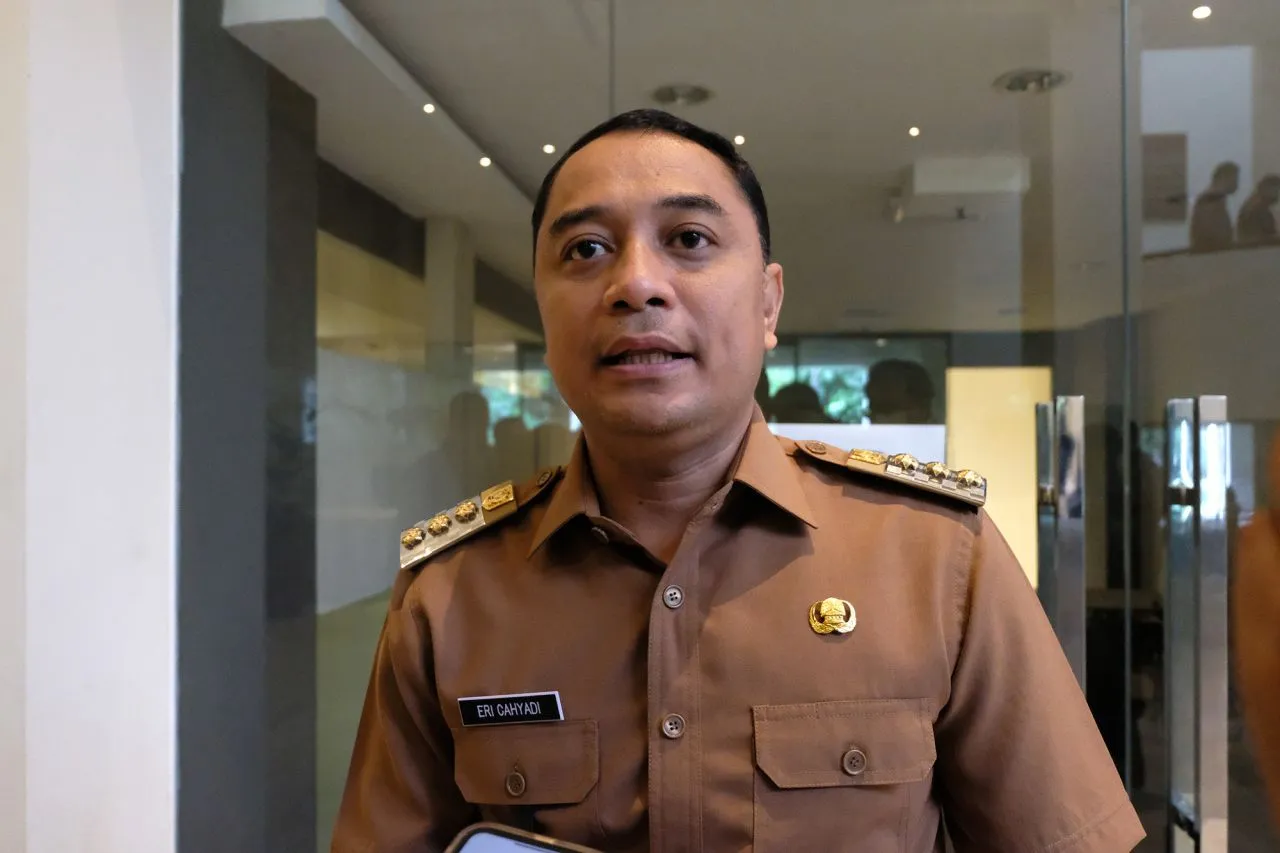 Pemkot Surabaya Tugaskan RT/RW untuk Pendataan Warga Miskin