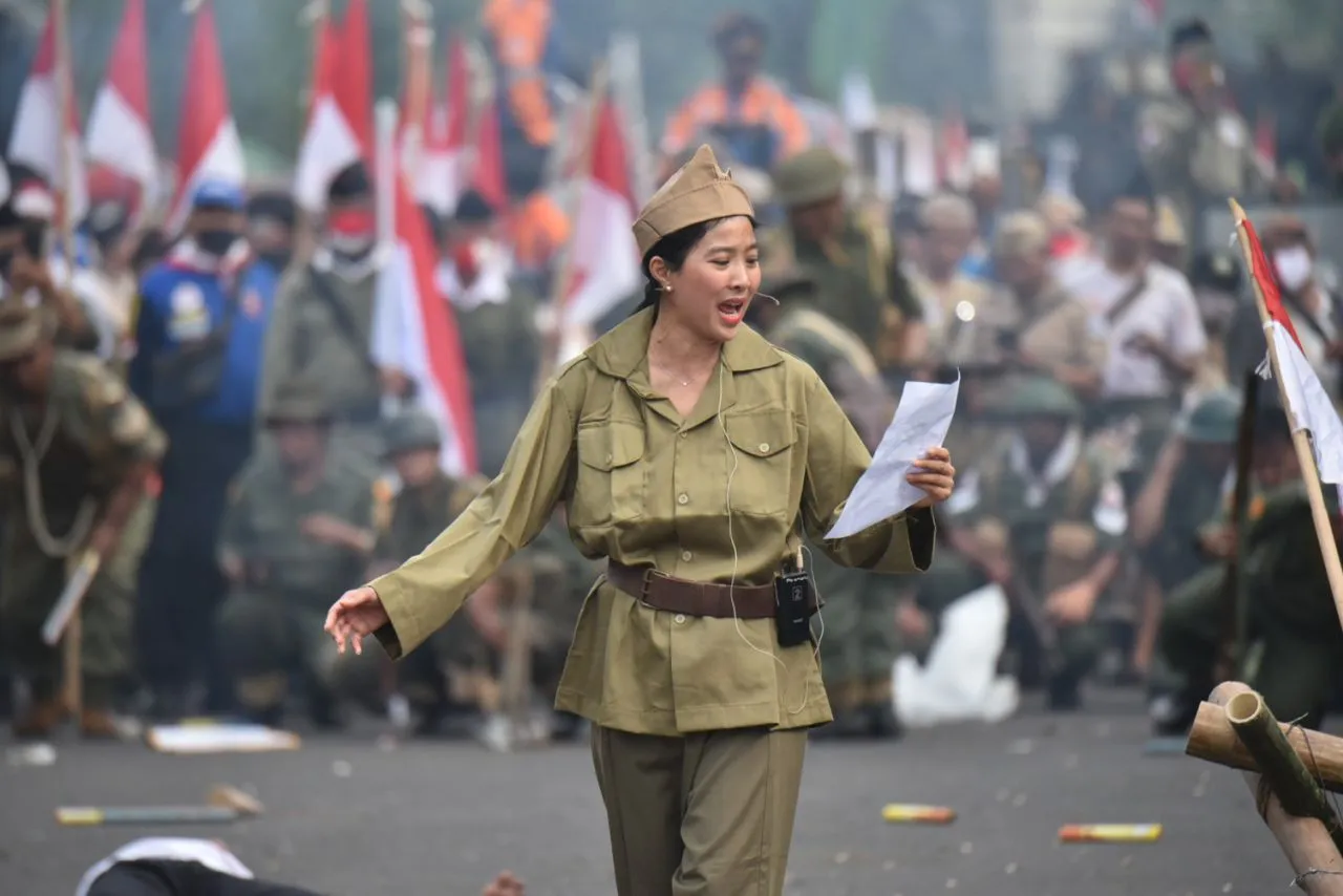 Artis Olivia Zalianty Tampil di Teatrikal Perang 10 November 1945, Ini Perannya