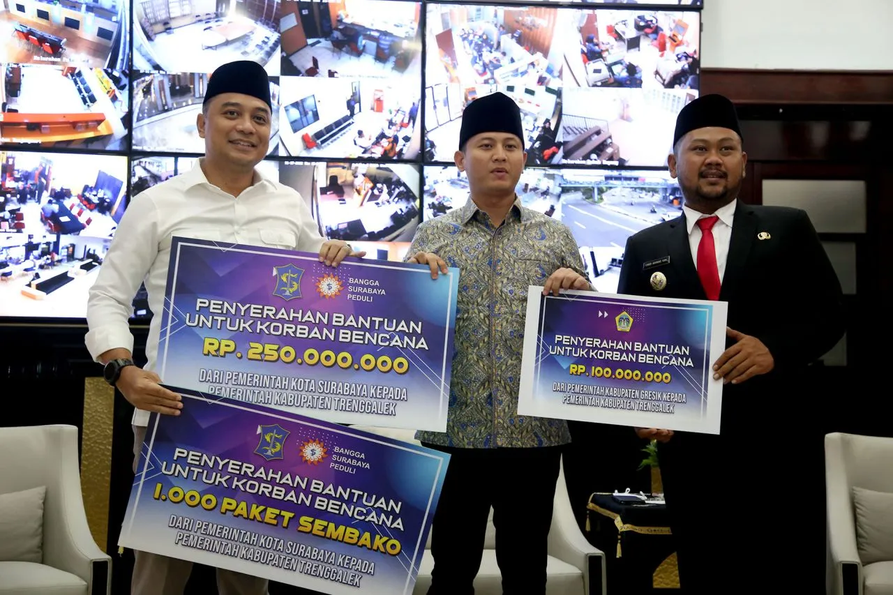 Selain Kirim Alat Berat dan Bahan Makanan, Wali Kota Eri Beri Bantuan Rp.250 Juta untuk Trenggalek