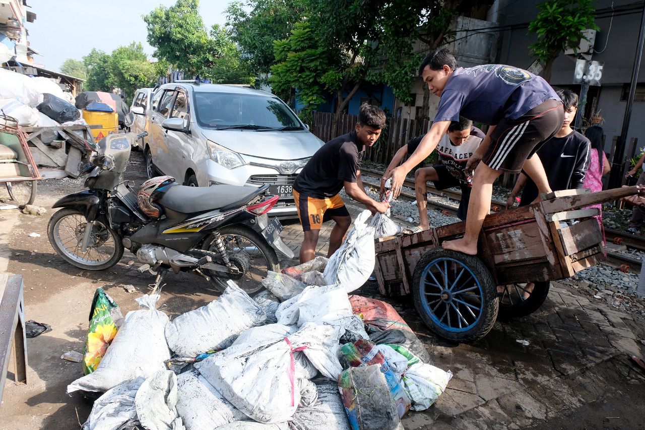 Program Surabaya Bergerak: Dari Warga untuk Warga