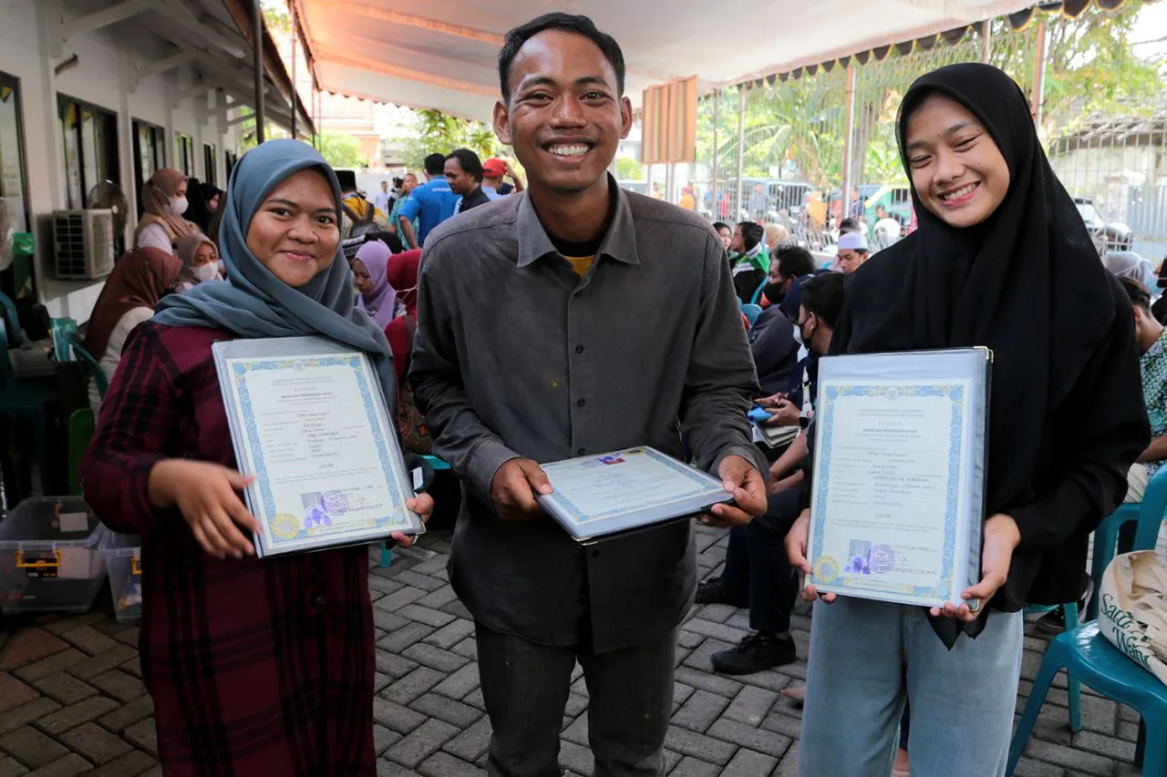 Tebus Ijazah dan Bayar Tunggakan Biaya Sekolah 1.040 Pelajar, Ini Pesan Wali Kota Eri