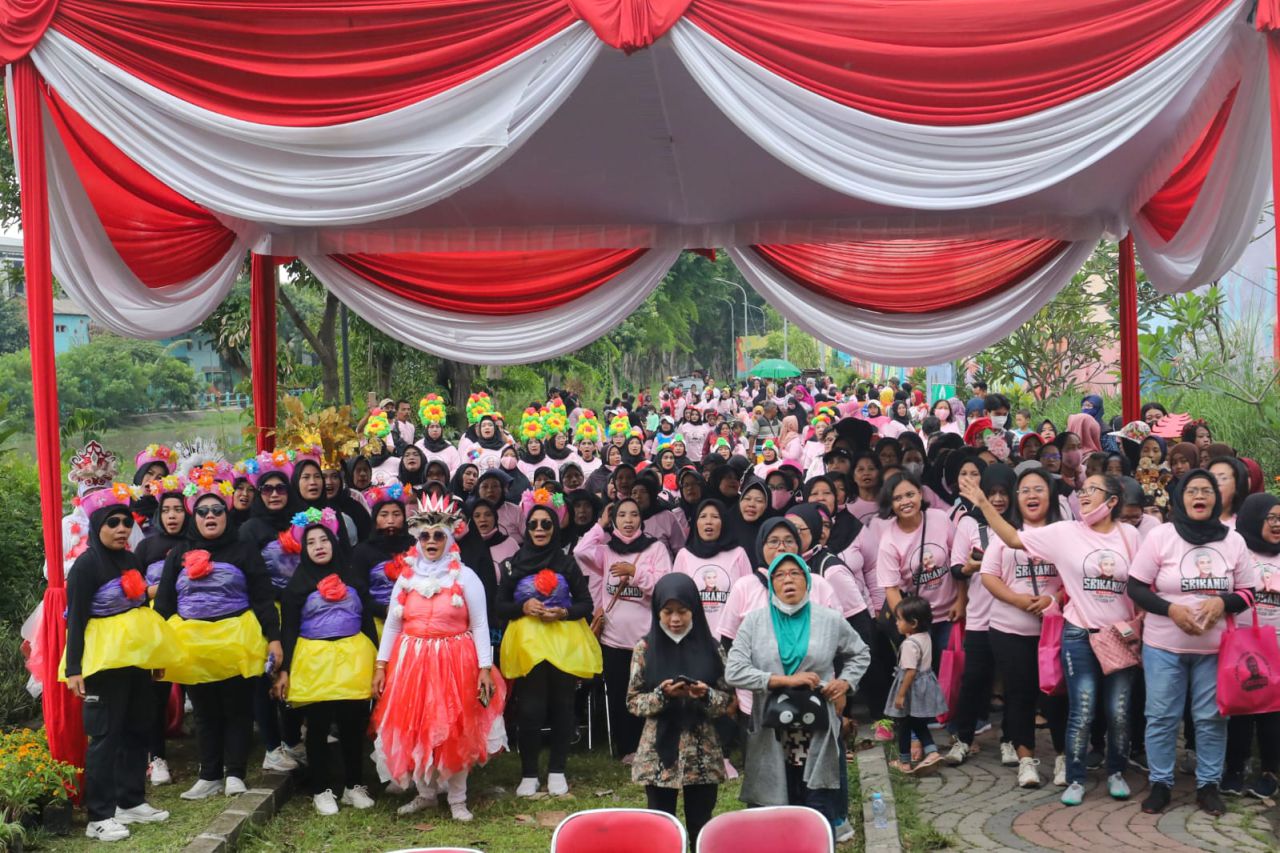 Tebar Inspirasi Ganjar, Ribuan 'Srikandi' di Jatim Gelar Festival Aksi Go Green