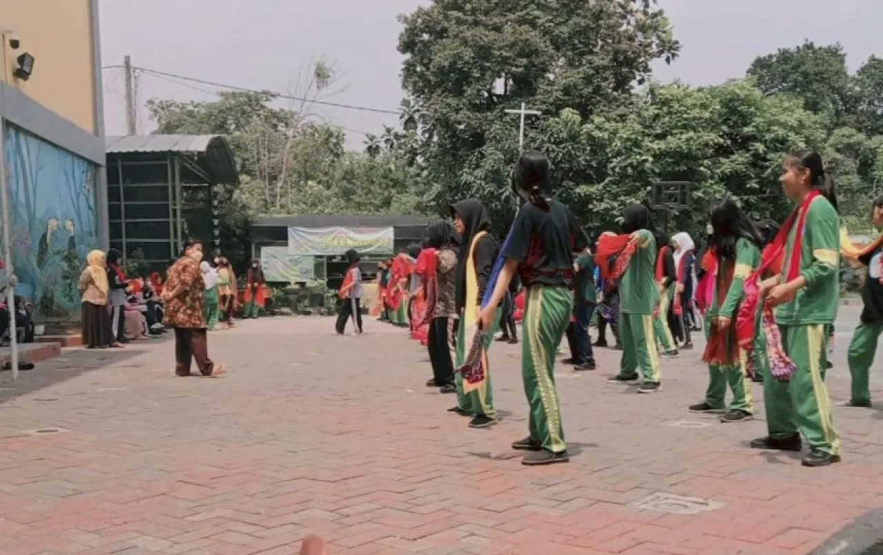 Peserta Tari Remo Massal, Kadispendik:Tak Wajib Kenakan Kostum Lengkap