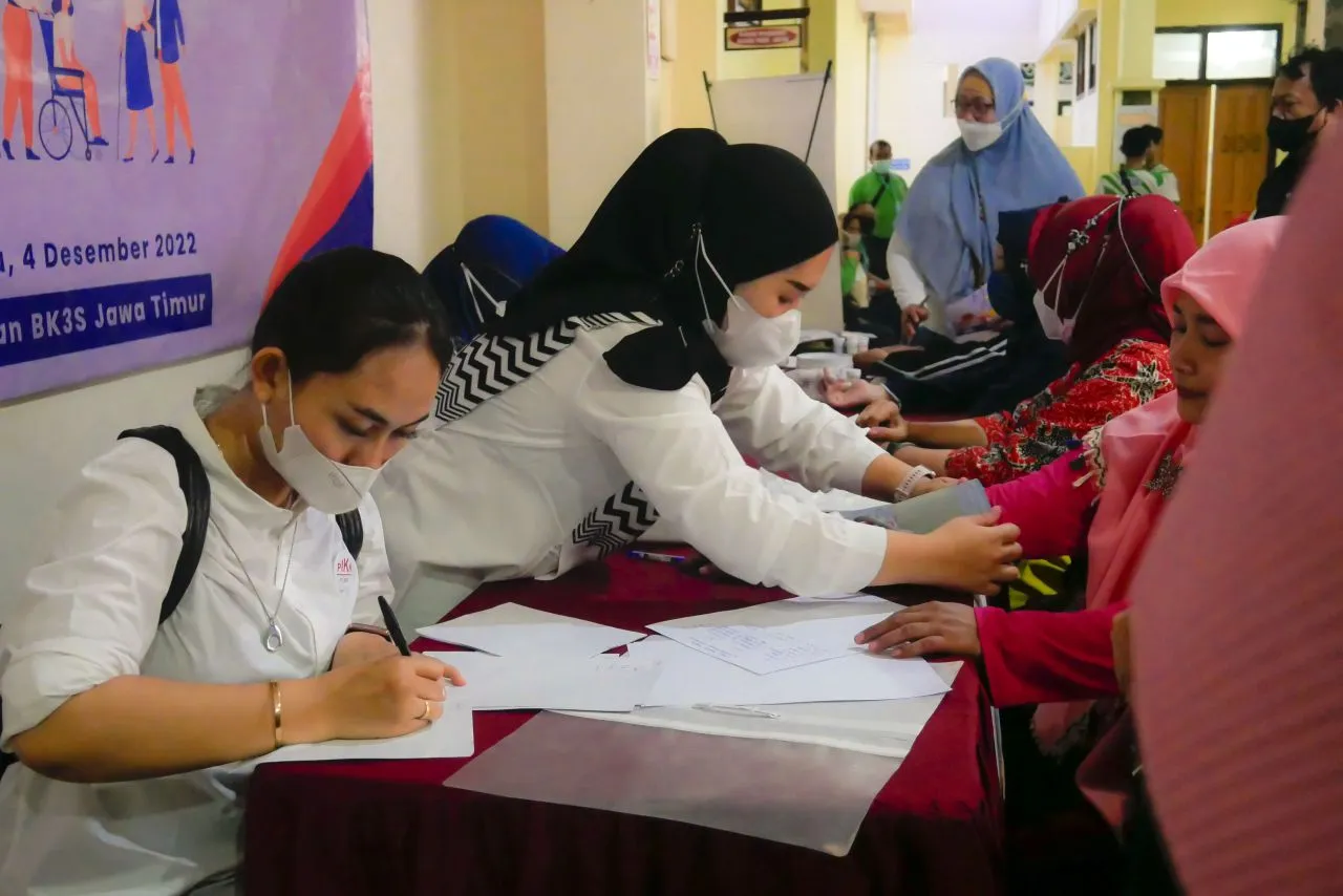 PT SIER Beri Bantuan Rp 25 Juta untuk Pelatihan Membatik Penyandang Disabilitas di Jatim