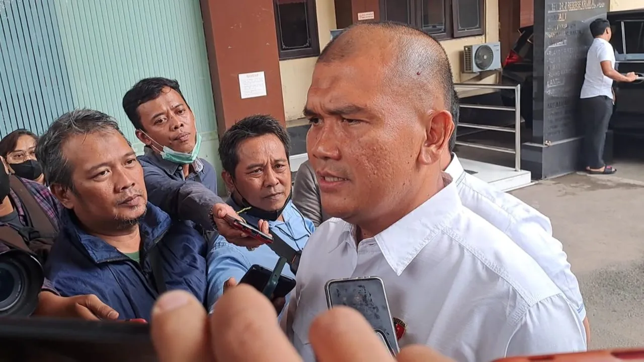 Alami KDRT, Artis Vena Melinda Laporkan Suaminya Ferry Irawan Ke Polisi
