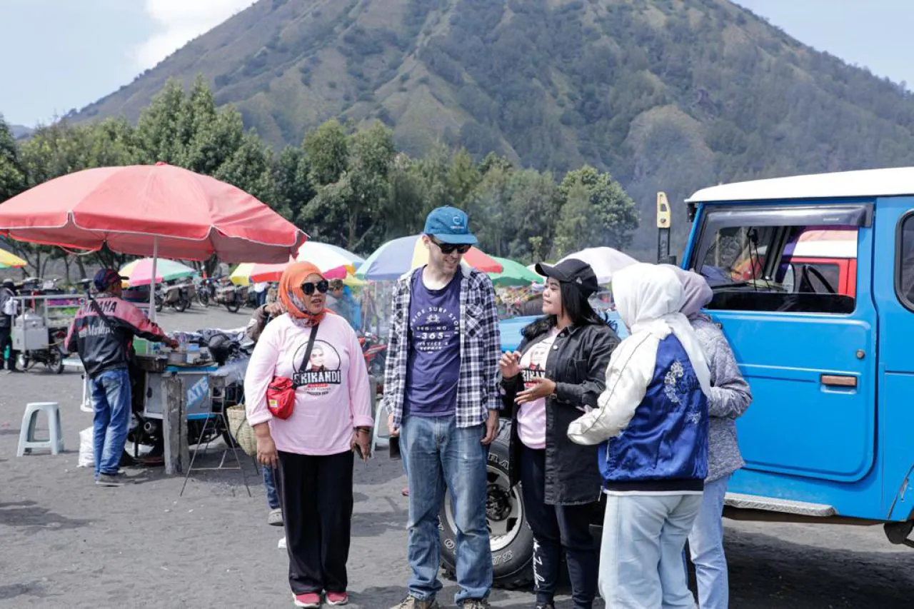 Gelar Pelatihan Bahasa Inggris, Cara Srikandi Ganjar Rebut Suara Milenial di Jatim
