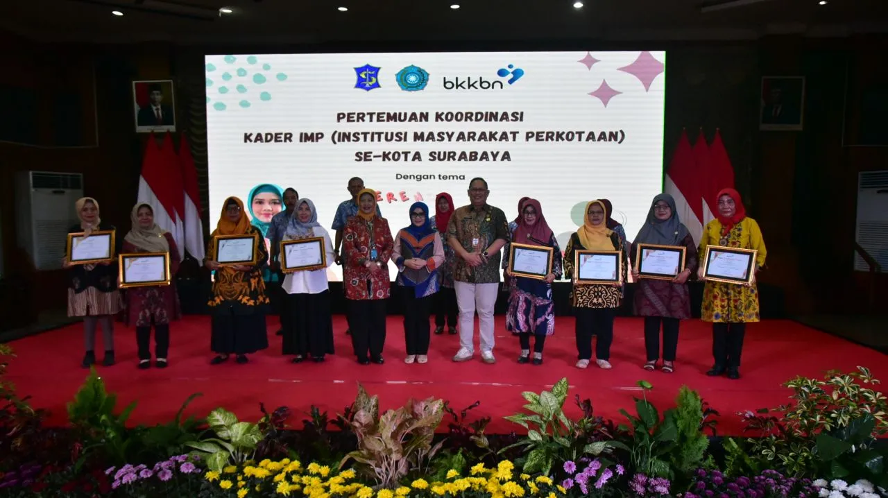 Ratusan Kader IMP Surabaya Terima Penghargaan BKKBN