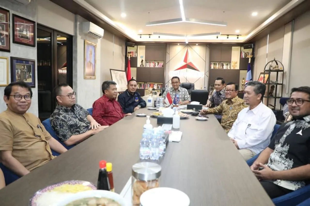Anies dan Tim Kecil Koalisi Perubahan Bertemu AHY di kantor Demokrat, Tegaskan Mereka Solid