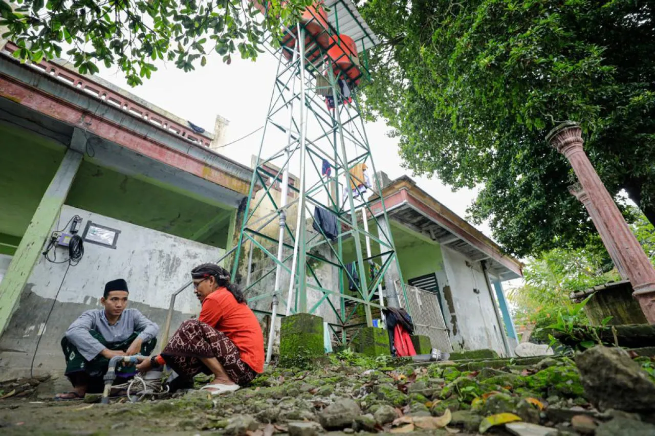 Begini Langkah Gus-Gus Jatim Pendukung Ganjar Atasi Kelangkaan Air di Ponpes Darul Hikam Ponorogo