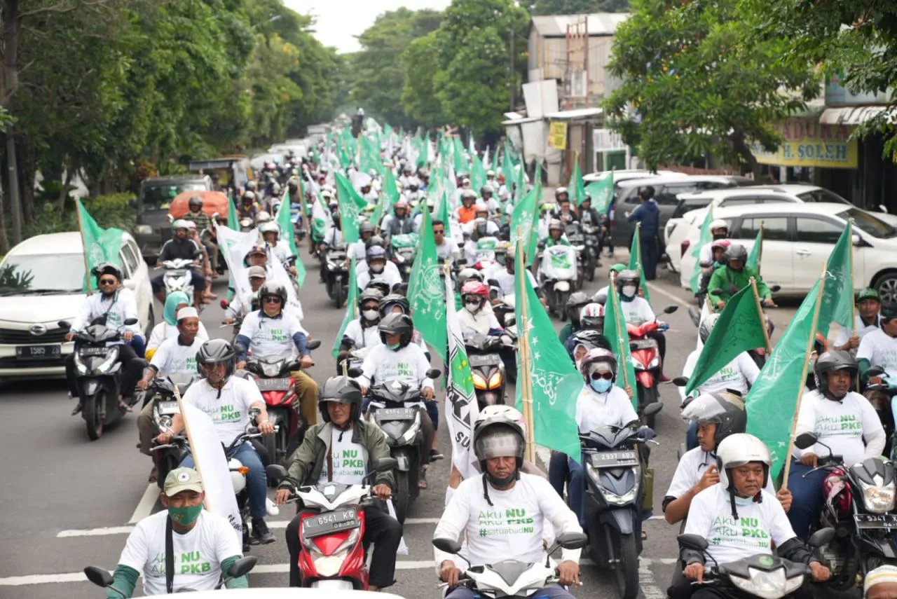 Gelar Kirab Kebangsaan Dalam Rangka Satu Abad NU, PKB Jatim Beri Pelayanan ke Warga Nahdliyin