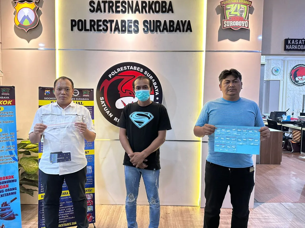 Polisi Tangkap Pengedar Sabu Jaringan Kunti Surabaya