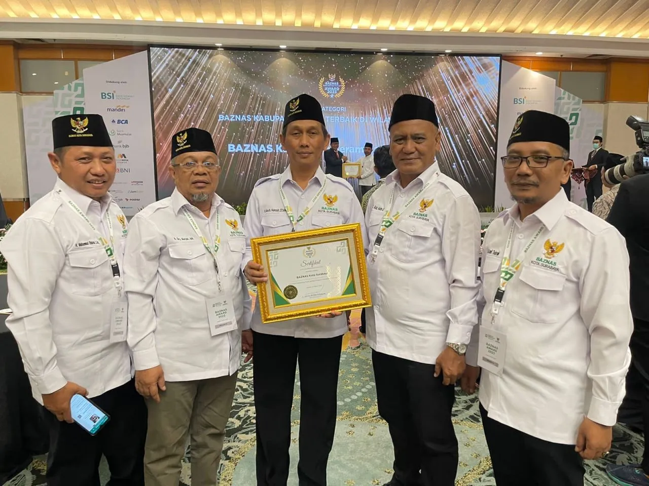 Surabaya Raih Dua Penghargaan di Ajang BAZNAS Award 2023