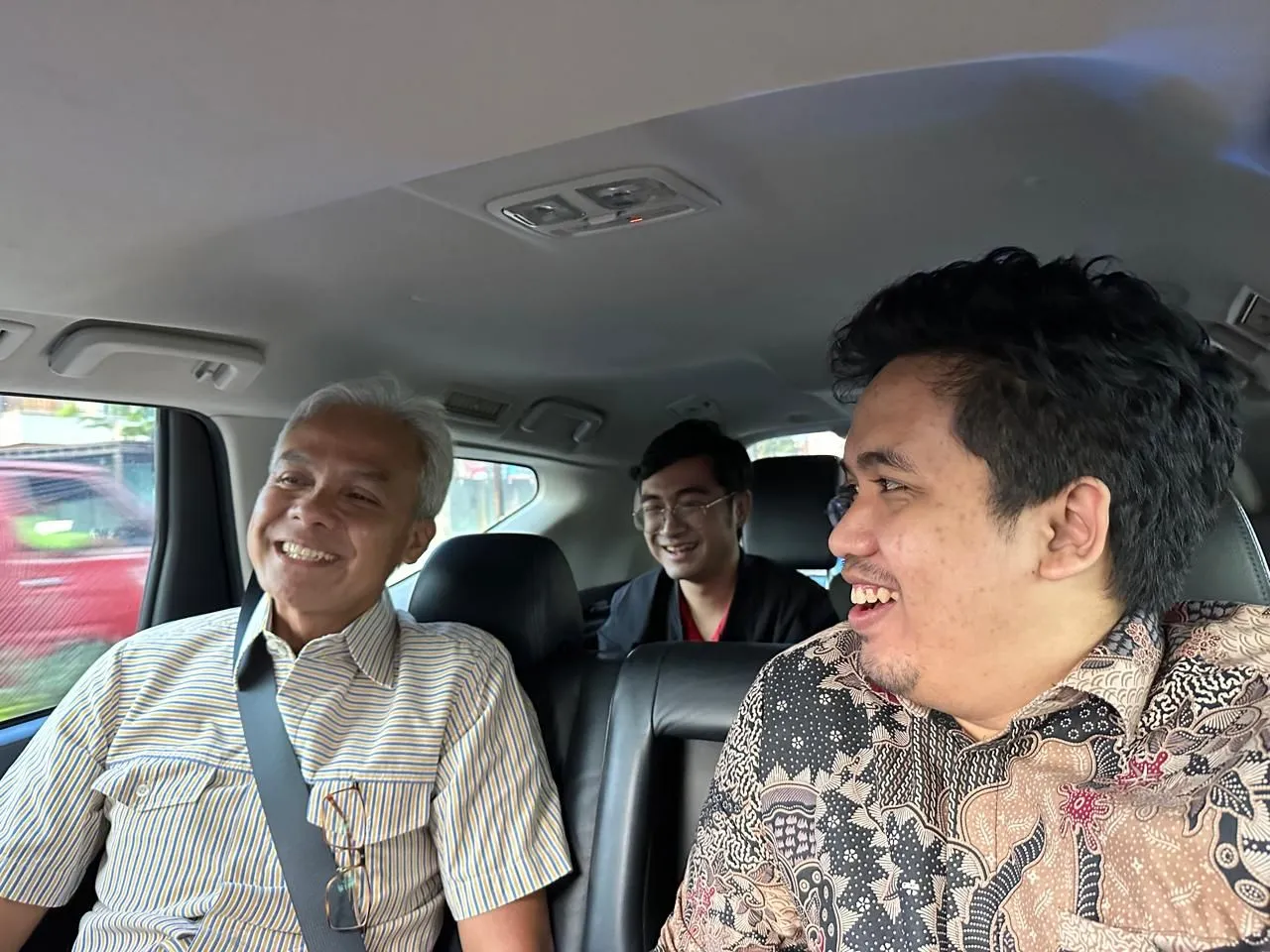 Ngobrol Gayeng dengan Ganjar Pranowo, Putra Khofifah Dapat Wejangan Khusus