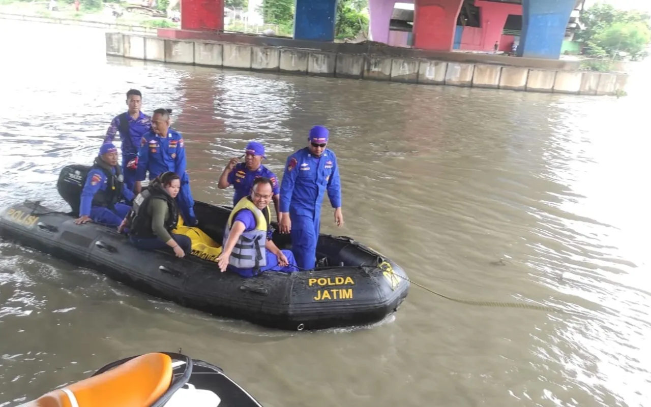Jasad Ine Korban Perahu Tambang di Surabaya Ditemukan